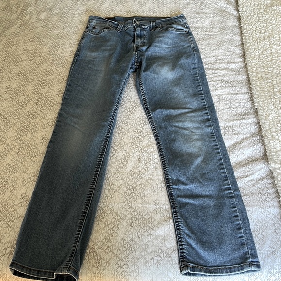 Levi's Other - Levi’s Jeans 30x32 541